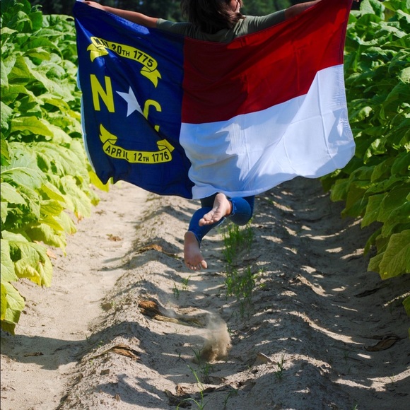 Meet your posher! - Picture 3 of 3